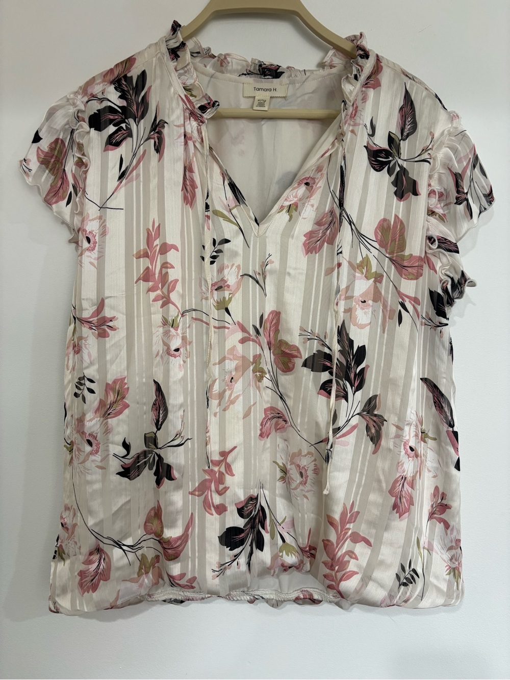 Tamara H. Chiffon Top Size XL Cap Sleeve Layered White & Pink Floral Blouse